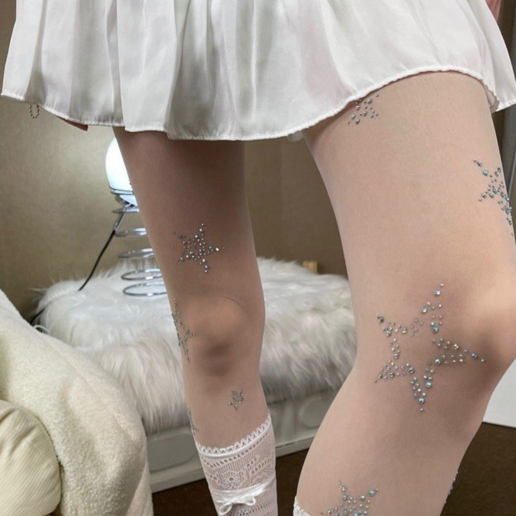 

Звездные Стразы Белые Чулки - Чистое Желание Устойчивые к Затяжкам Колготки с Сексуальным Кружевом Черные Сетчатые Колготки One Size