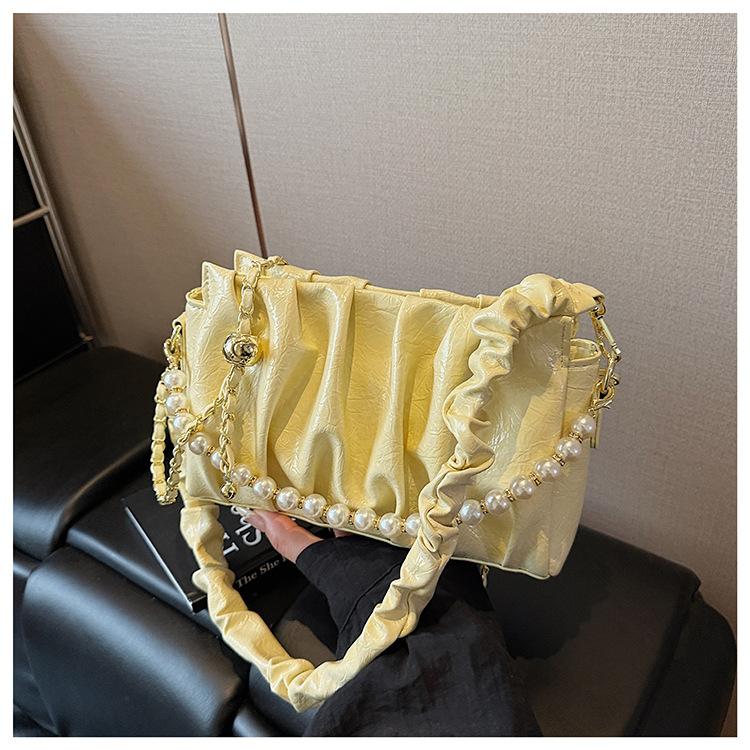 Spring and Summer 2025 New Pleated Pearl Chain Bag Bag Women's Fashion Underarm Bag Casual Women's Bag Cloud Bag