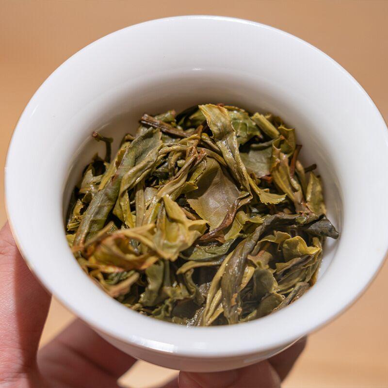 Brown Mountain Pu 'er Tea 357g Yunnan Ancient Tree Pu 'er Tea Raw Tea Seven Seed Cake Tea