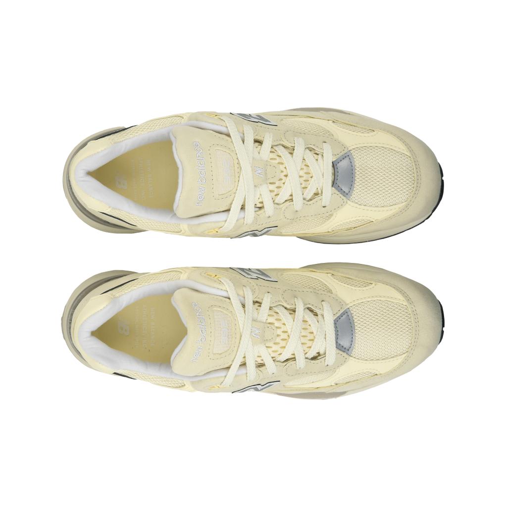 Teddy Santis x New Balance 992 Made in USA Calcium Unisex Sneaker Creme Raw-Cashew U992MC