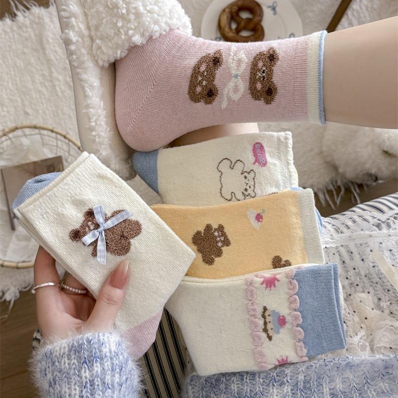 Female Autumn and Winter Warm Thick Sweet Lovely Butterfly Cartoon Bear Boneless Wool in The Tube Pile Socks