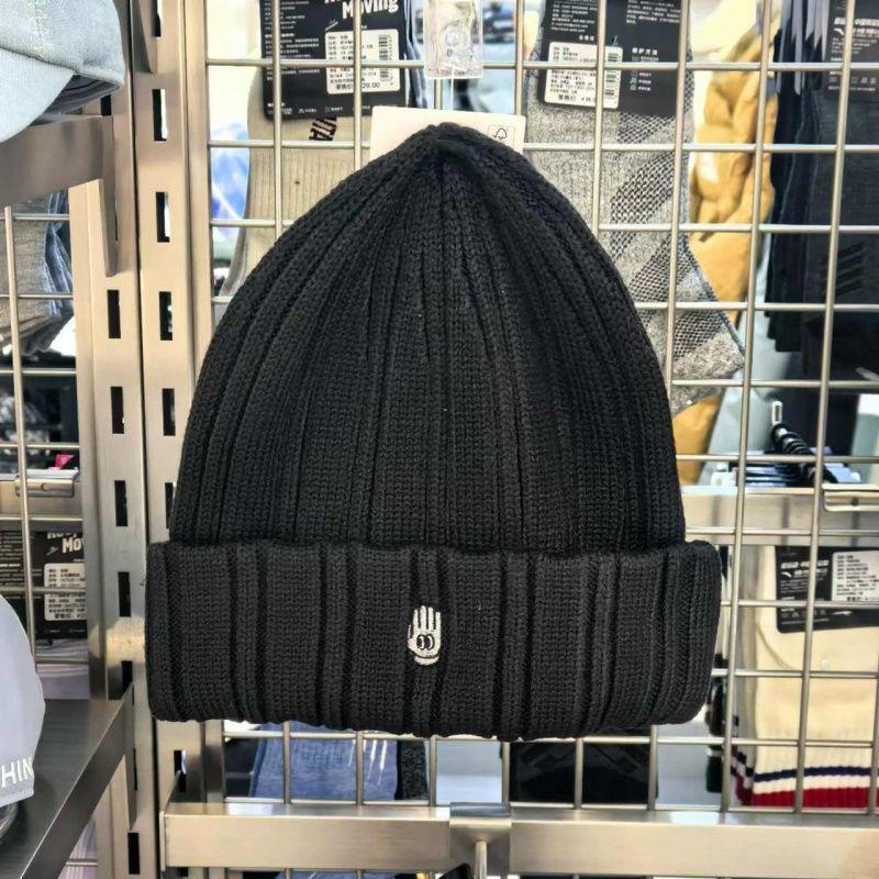 

Шапка вязаная Anta Owen Мужская и женская 2024 Зимняя теплая вязаная шерстяная шапка 192448531/192448534 192448531-1 Basic Black Standard