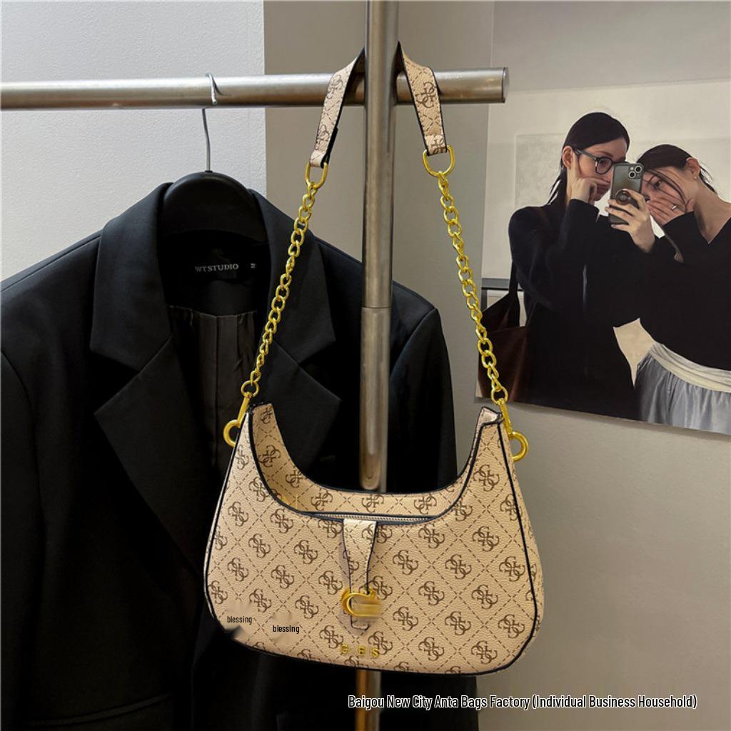 Luxurious Women's Crescent Crossbody Bag – Versatile, Fashionable, and Bestselling
