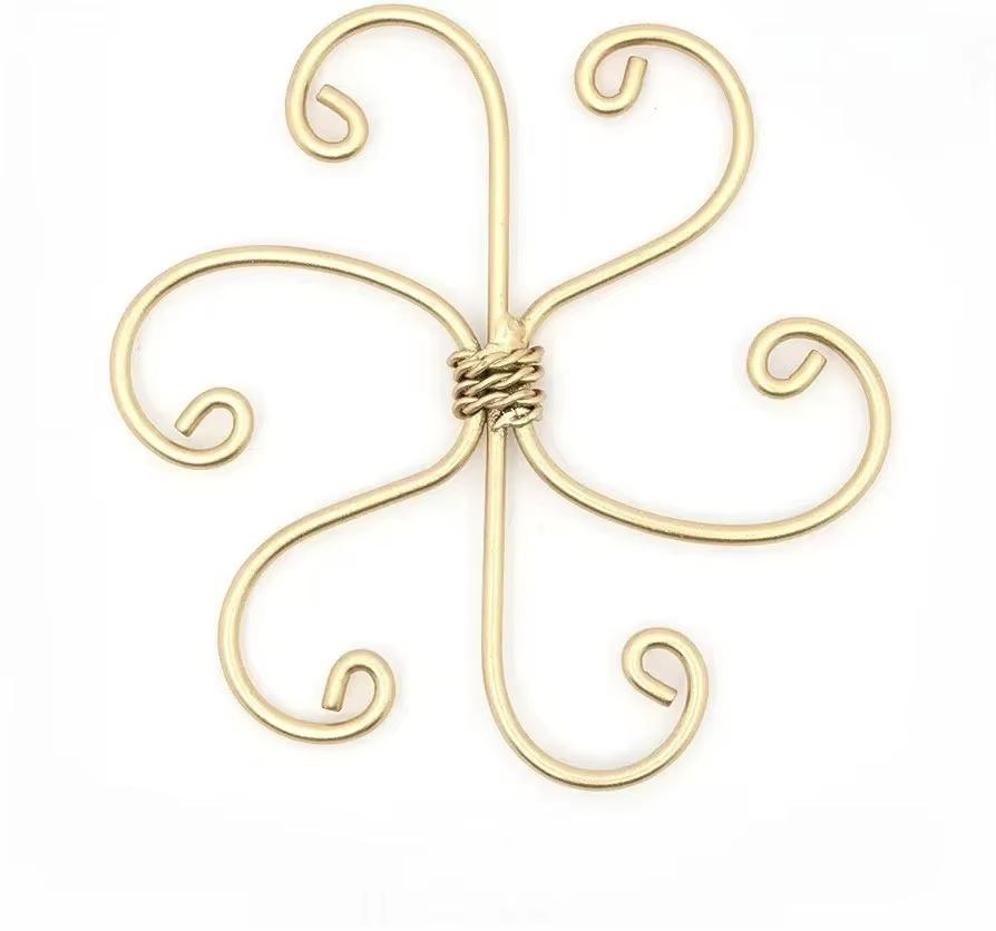 

Металлический кронштейн для вьющихся растений, держатель для растений в форме цветка, держатель для зеленых растений, вьющаяся лиана, золотой кронштейн для захвата