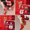 Jahr des Pferdes Rote Socken Geschenkbox: Baumwoll-Socken in Cartoon-Optik mit Sternzeichen-Motiven für Neujahrsfeiern