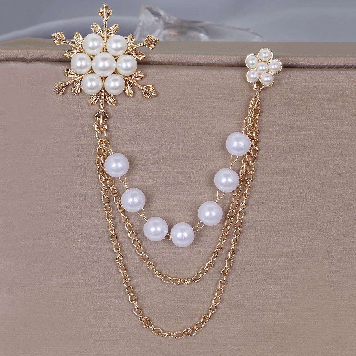 

Korean Minimalist Pearl & Snowflake Tassel Brooch