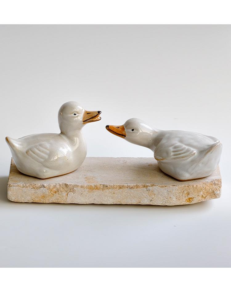Ceramic White Goose Tea Pet - Hand-painted, Cute Home Decor Desktop Ornament
