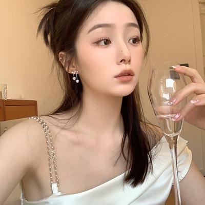 Design High-end Bow Love Pearl Fringed Earrings Light Luxury Niche Stud Earrings Women's Ear Clips