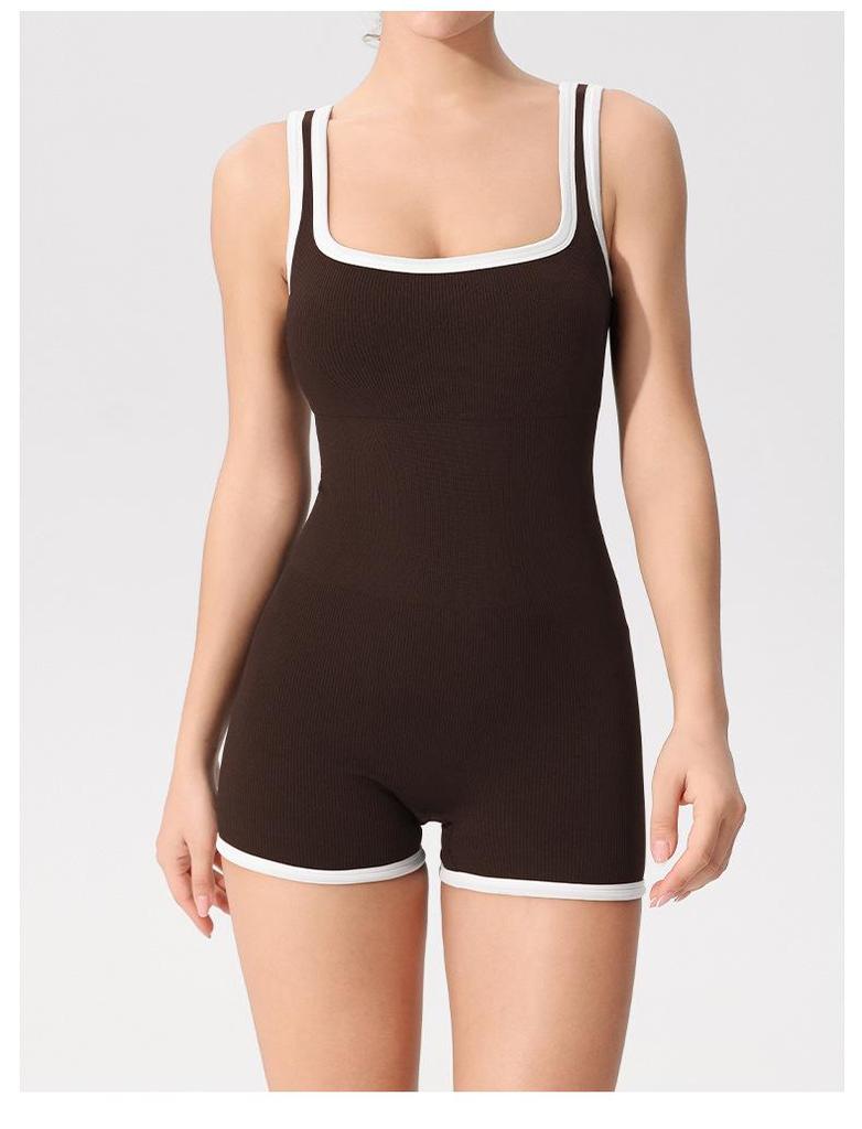 Seamless European Yoga & Dance Bodysuit with Chest Pads – Tight-fitting, Beautiful Back Design.