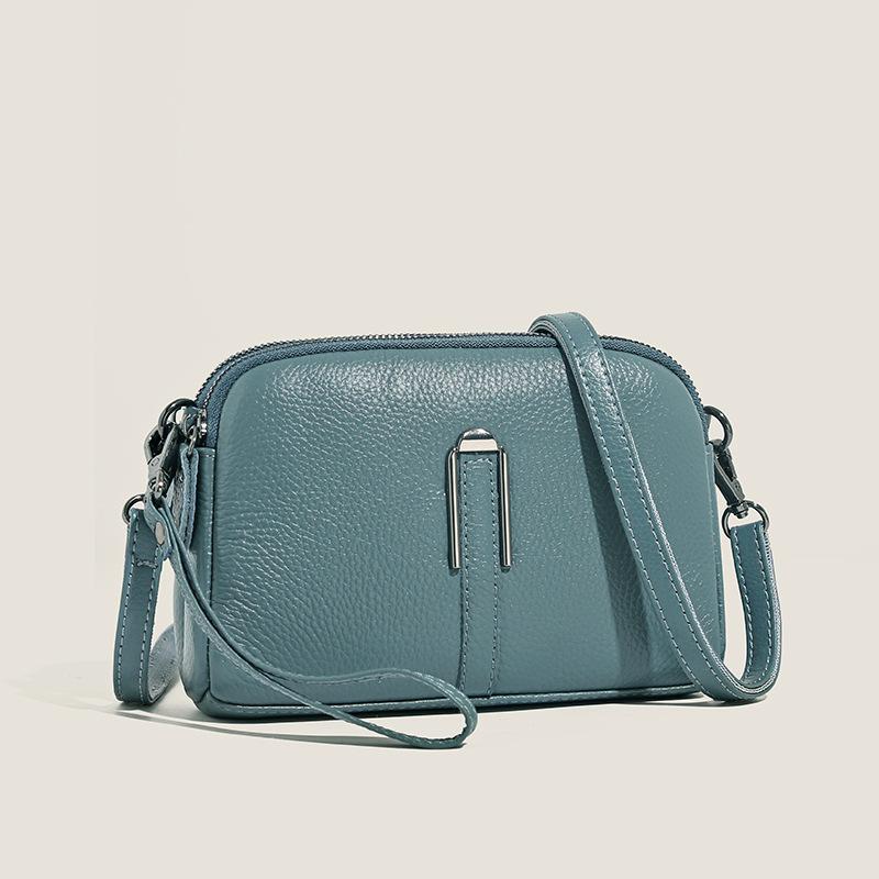 

Leather first layer cowhide women s bag new fashion versatile explosion middle-aged lady mother shoulder messenger bag