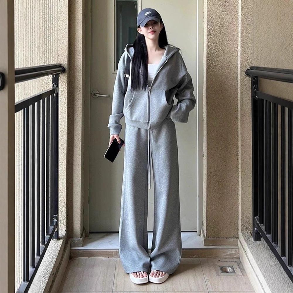 Women's Korean-Style Velvet Sports Suit: Autumn/Winter Casual Loose Hoodie Jacket & Pants Set