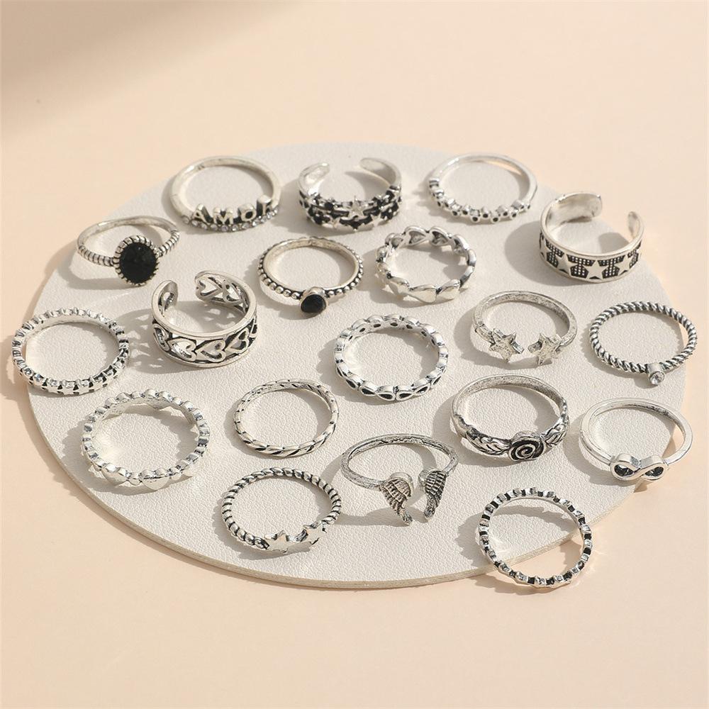 Europäisches und Amerikanisches Retro Altes Ring-Set, Punk Liebe 8-Zeichen Stern Rosenring 19-teiliges Set
