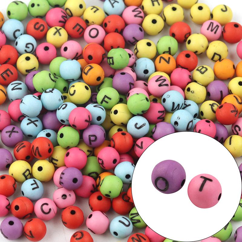 100pcs/Lot 8mm White Flat Acrylic Letter Beads Hole 1.6mm Round Bead For Bracelet Necklace DIY Women Jewelry Findings