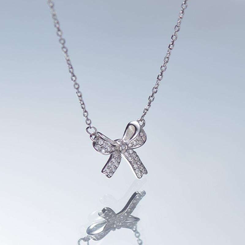Bow necklace Women's light luxury niche design sense collarbone chain New Internet celebrity trendy neck chain temperament