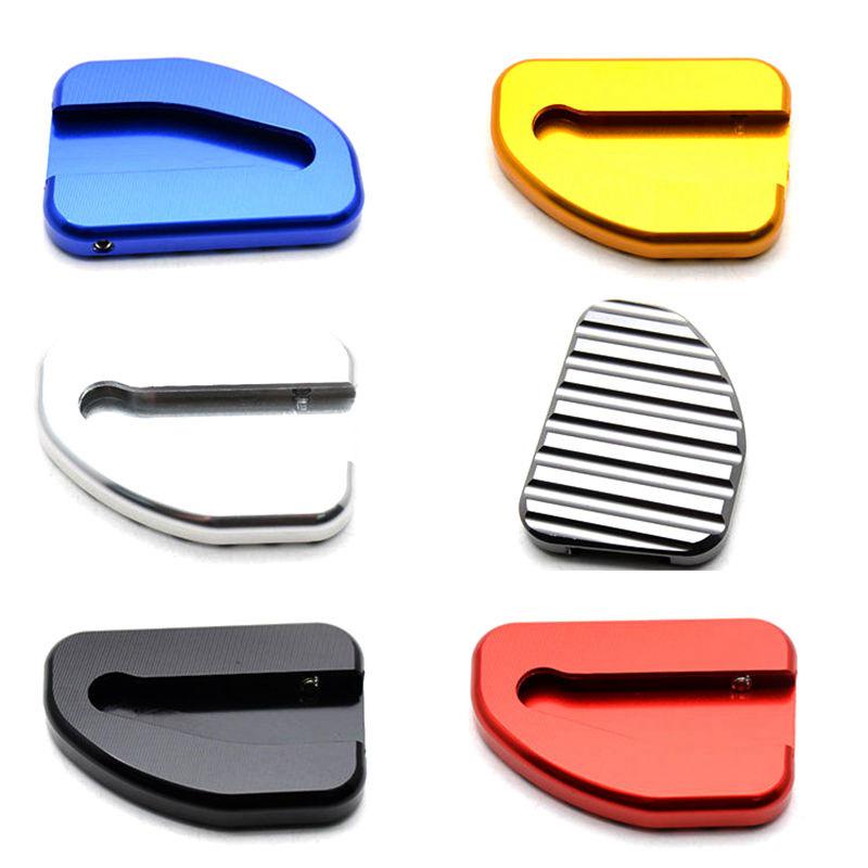 Honda Gold Wing 1800 Off-Road Accessories: Enlarged Footpegs and Widened Pads