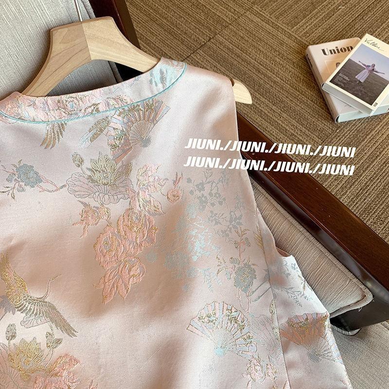 Retro Style Bronzing Jacquard Disc Buckle Vest Women's Clothing Spring and Autumn Thin Style Antique Style Outer Sleeveless Top