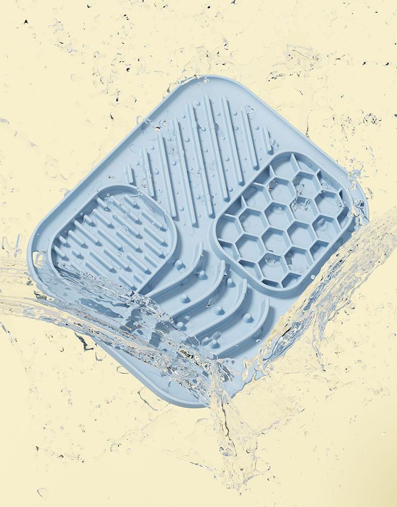 New pet slow food mat dog bowl meal mat slow food bowl silicone pet mat dog licking mat