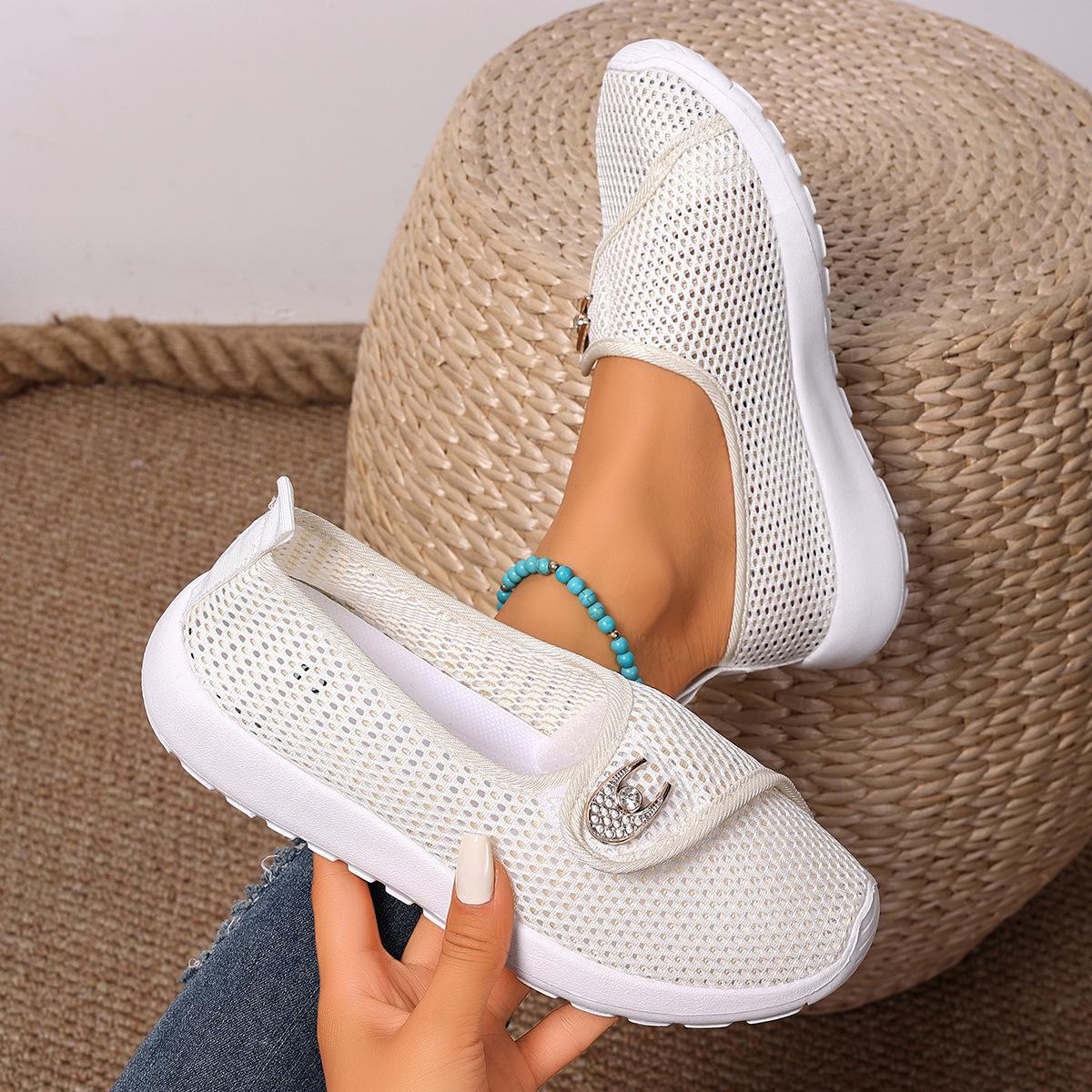 Spring and summer new flat-bottomed casual mesh hollowed out retro casual Velcro single shoes women 43 бежевый 3490₽