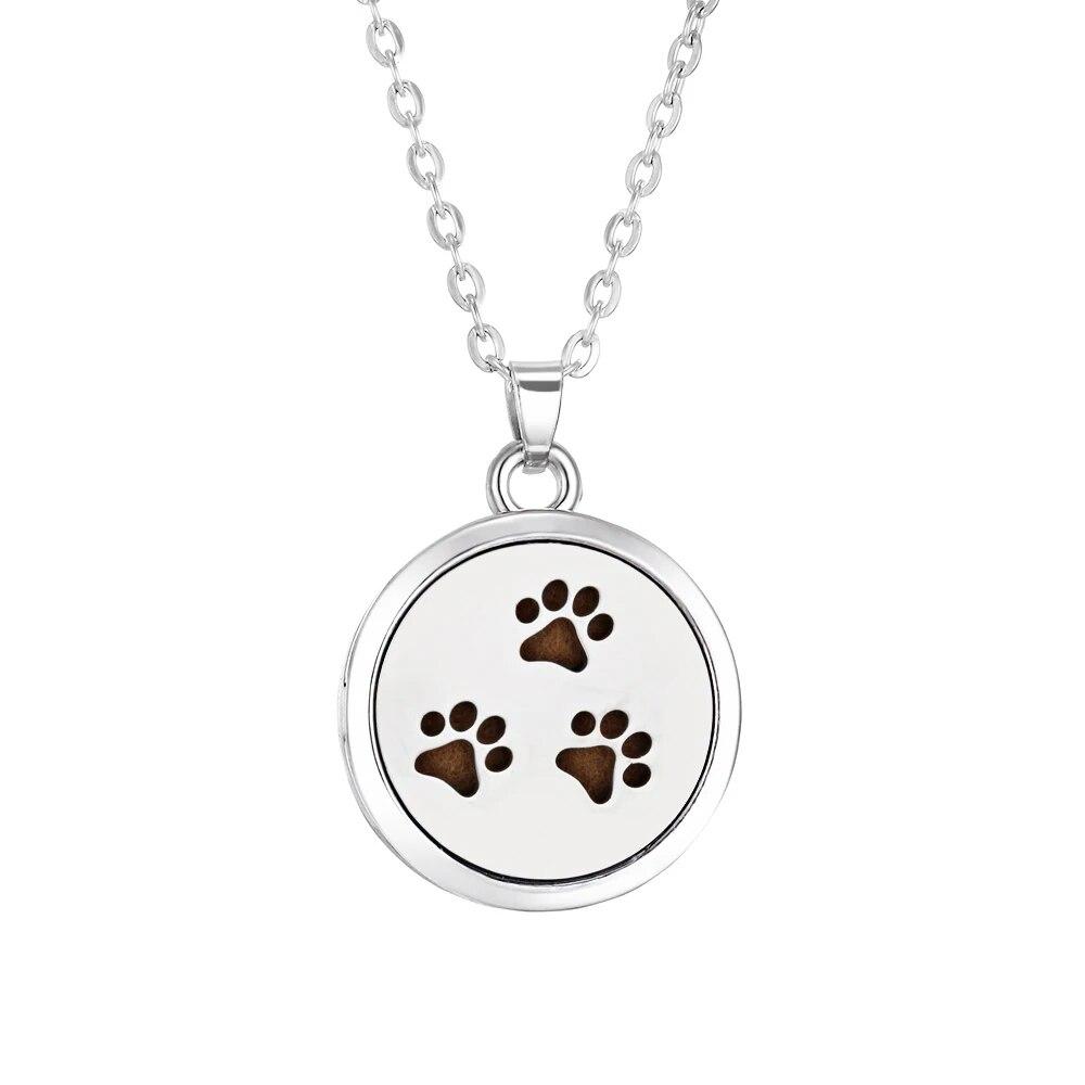 Stainless Steel Fashion Tree of Life Aromatherapy Necklace Essential Oil Diffuser Perfume Locket Pendant Women Jewelry Gift