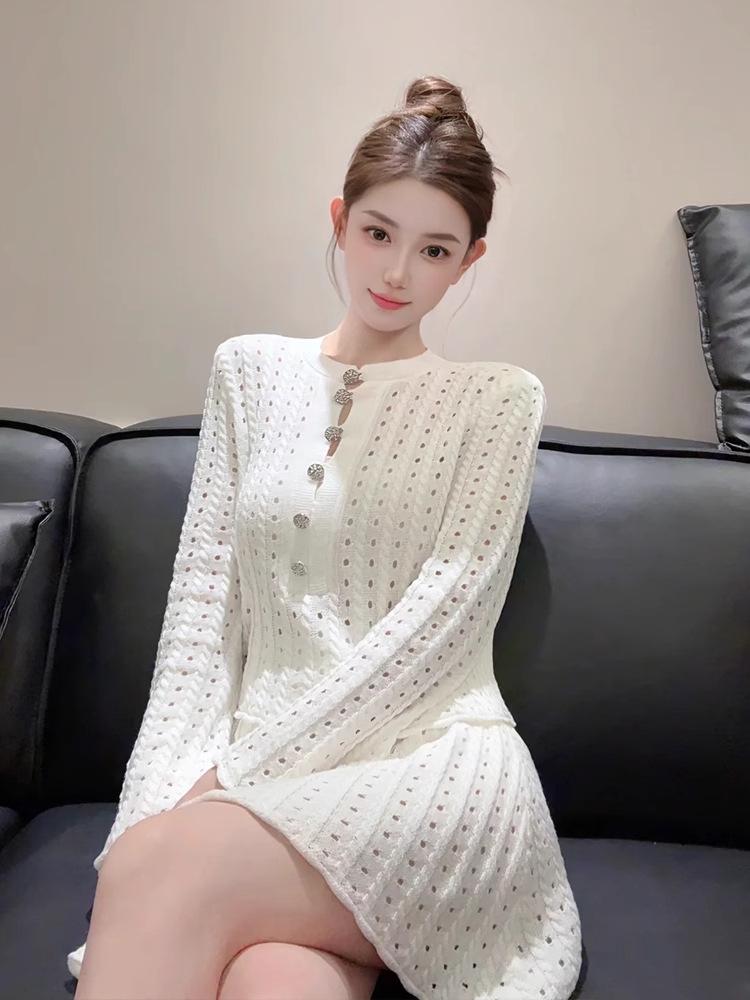 

French-Style Slimming Knit Long-Sleeve Top and Midi Skirt Set for Women S