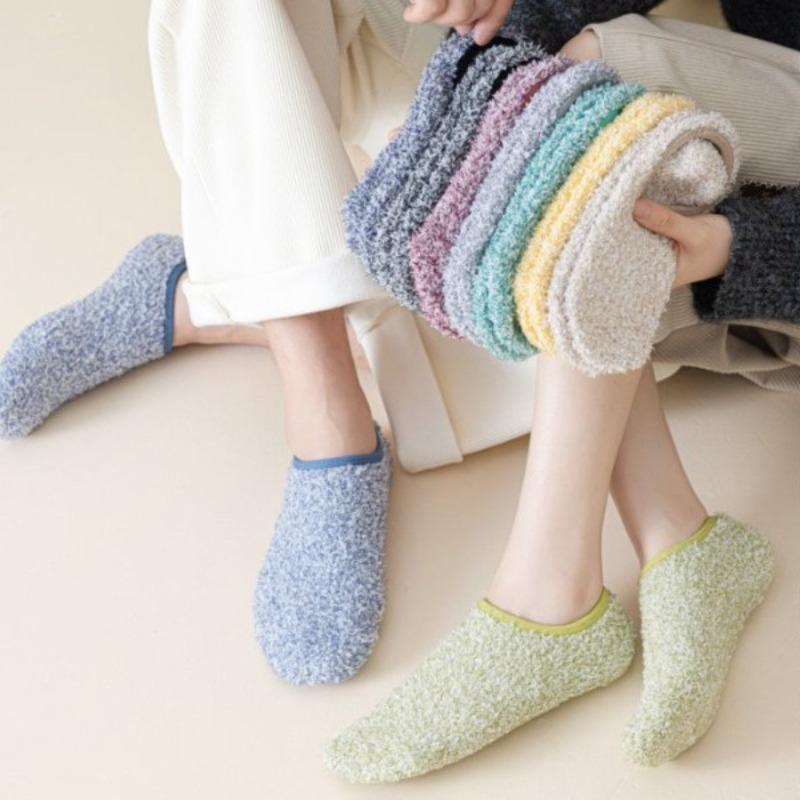 Autumn and Winter Coral Fleece Socks, Women's Shallow Mouth Thickened Warm Floor Socks, Half Fleece Boat Socks, Gel Solid Color Short Socks