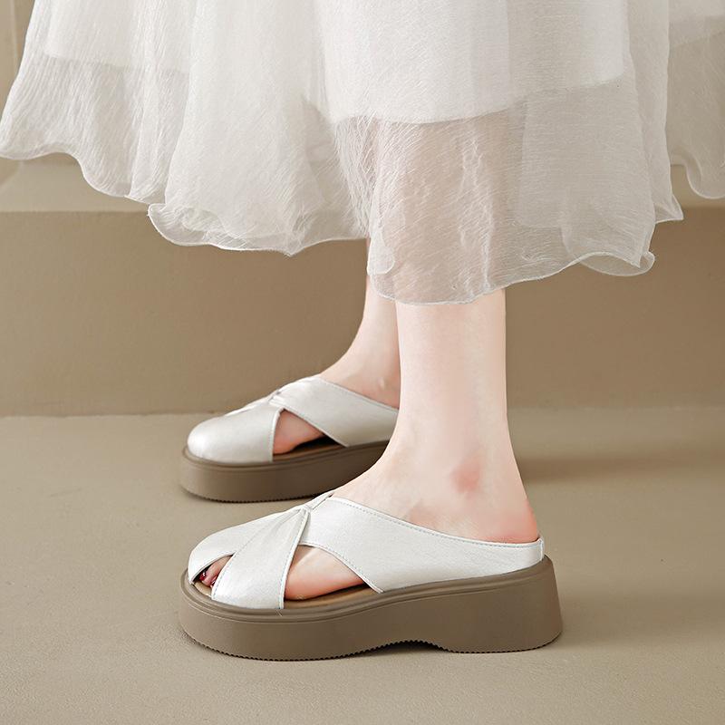 Soft-bottomed Bag Head Slippers Women's 2025 Summer New Outer Wear Retro Woven Flat-bottomed Lazy Flat-heeled Versatile Cool Slippers