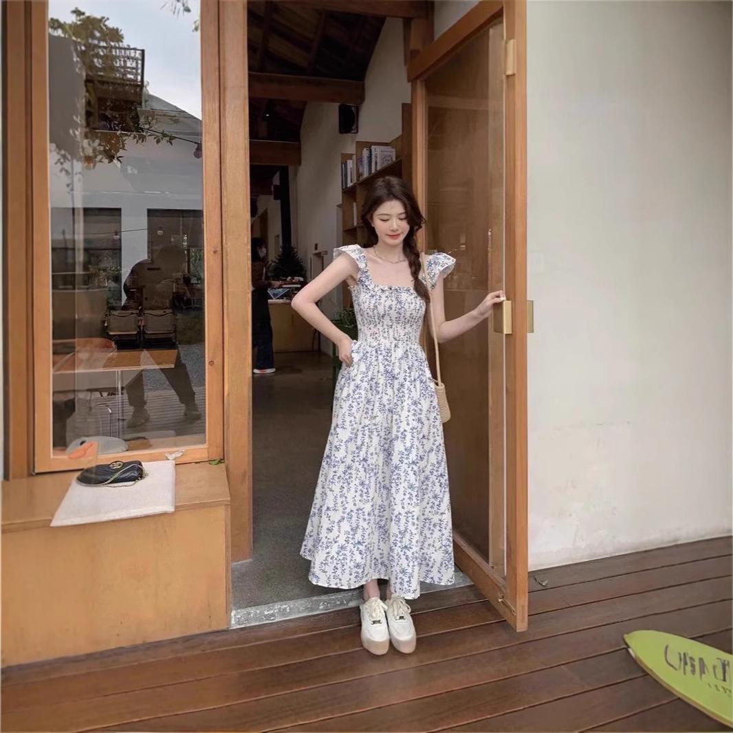 

Летнее платье с цветочным принтом на тонких бретелях и рукавами-буфами, 2025 Medium