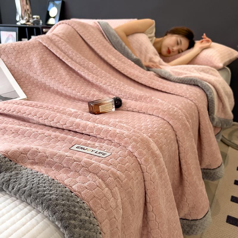 Coral Fleece Autumn Winter Warm Blankets for Bed Thicken Velvet Blanket Quilt Soft Comfortable Warmth Quilts Washable Machine