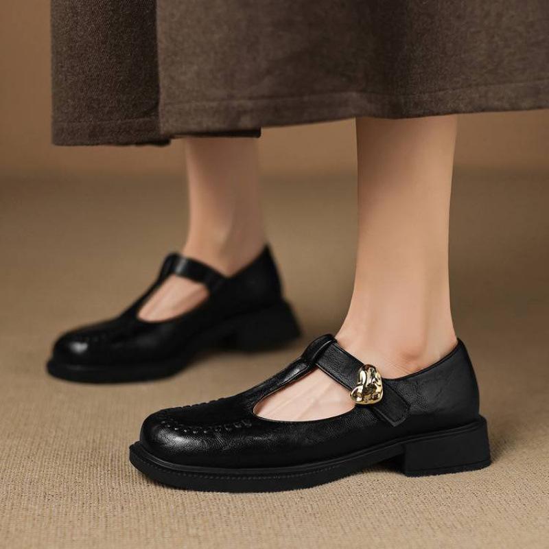 New Women's Solid Color Round Head Low-top Small Leather Shoes Comfortable Thick Sole Non-slip Large Size Women's Shoes Medium Heel Four Seasons W