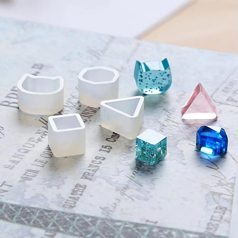 8 Harz-Ohrringformen in Katzenformen Miniatur-Silikonformen zur Herstellung von Quadraten, Dreiecken und mehrdimensionalen Designs