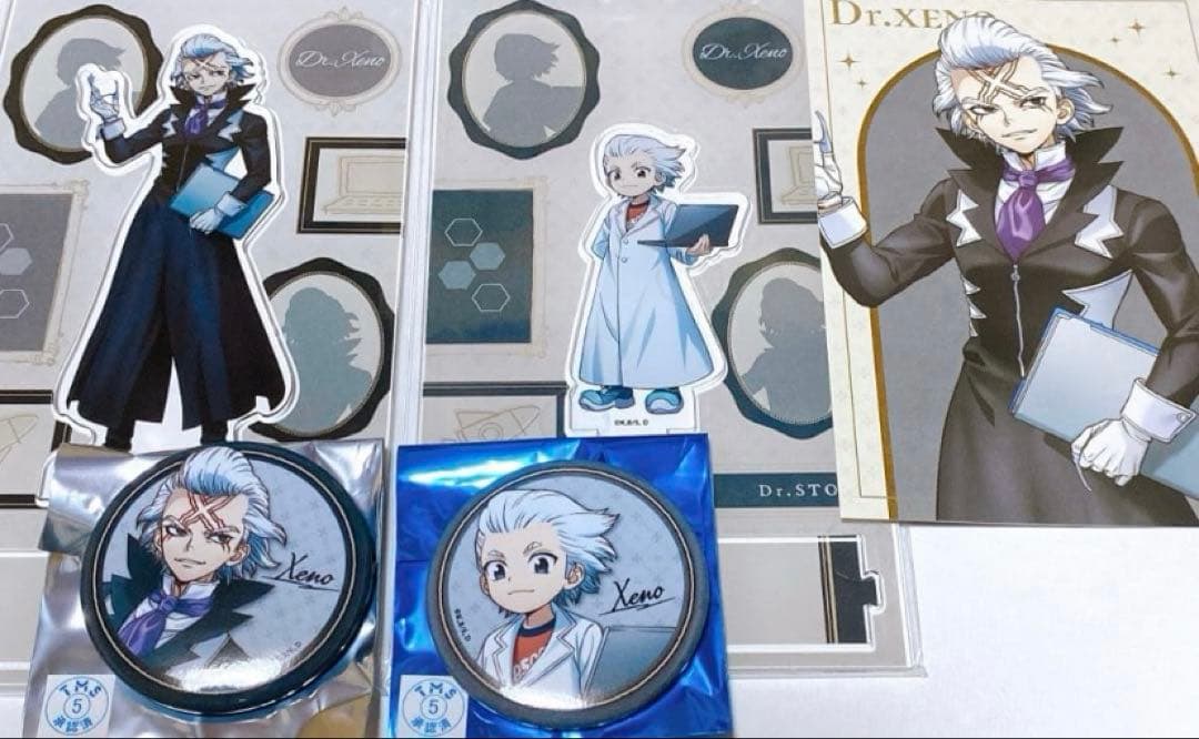 

[USED] Dr. STONE Xeno Acrylic Stand Can Badge Bonus Double-Sided Illustration Card