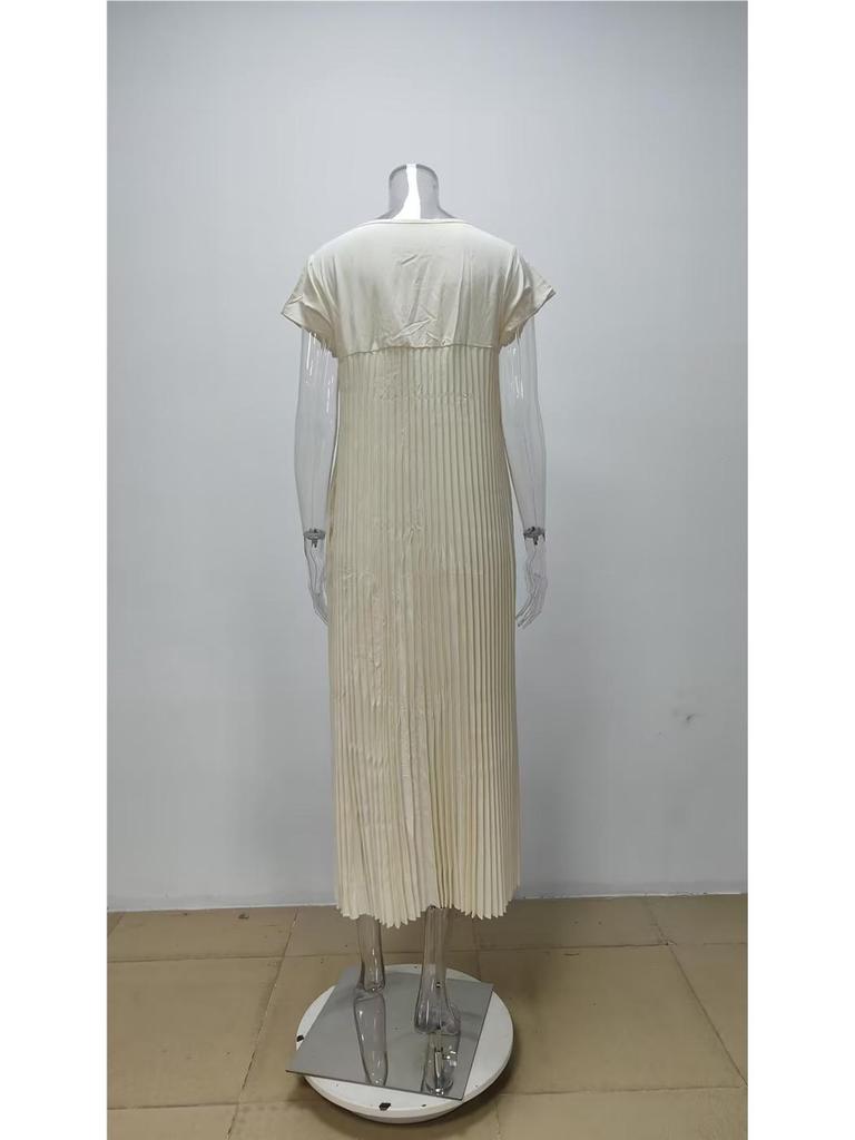 2026 Women's Autumn European & American Fashion: Elegant Sleeveless Round Neck Pleated Long Dress