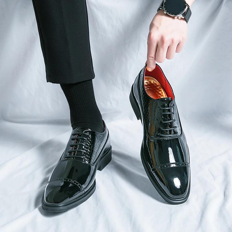 Fashion New Men's Wedding Shoes Black Gold Patent Leather Derby Shoes Lace-up Solid Business Formal Shoes for Men Size 38-46