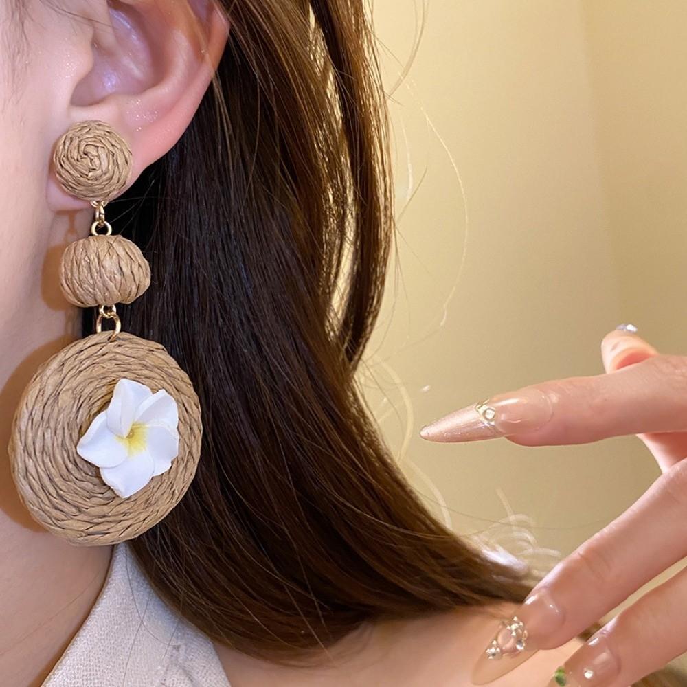 1 pair Temperament Egg Flower Earrings Bohemian Style Raffia Grass Earrings  Women
