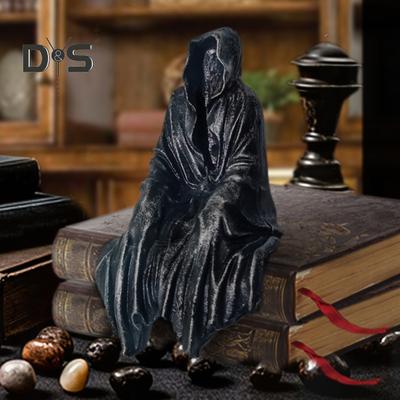 Grim Reaper Figurine Gothic Black Robe Death Resin Statue Sculpture Home Office Desktop Bookshelf Decoration Ornament Halloween Festival Gift