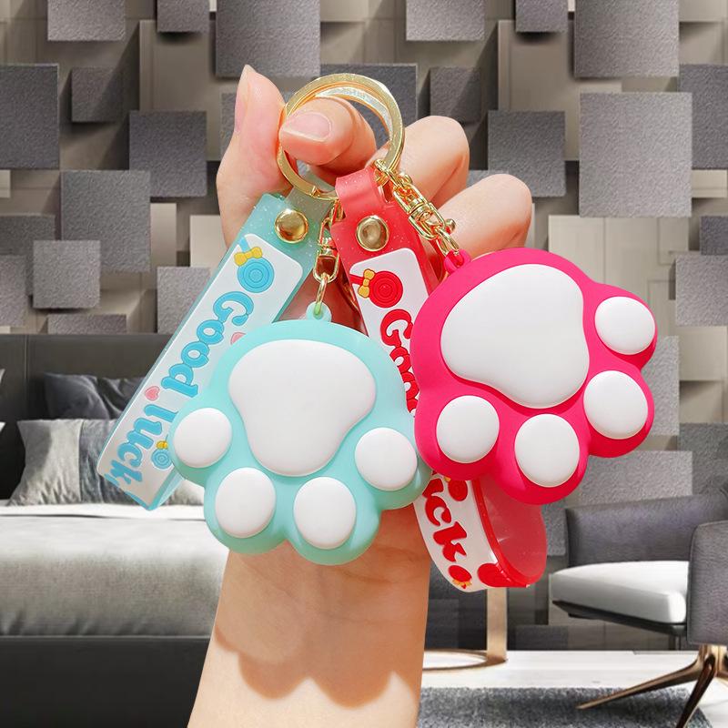 Cute Cat Paw Keychain with Heart Pendant - Cartoon Style Backpack & Car Key Accessory, Perfect Small Gift for Girls