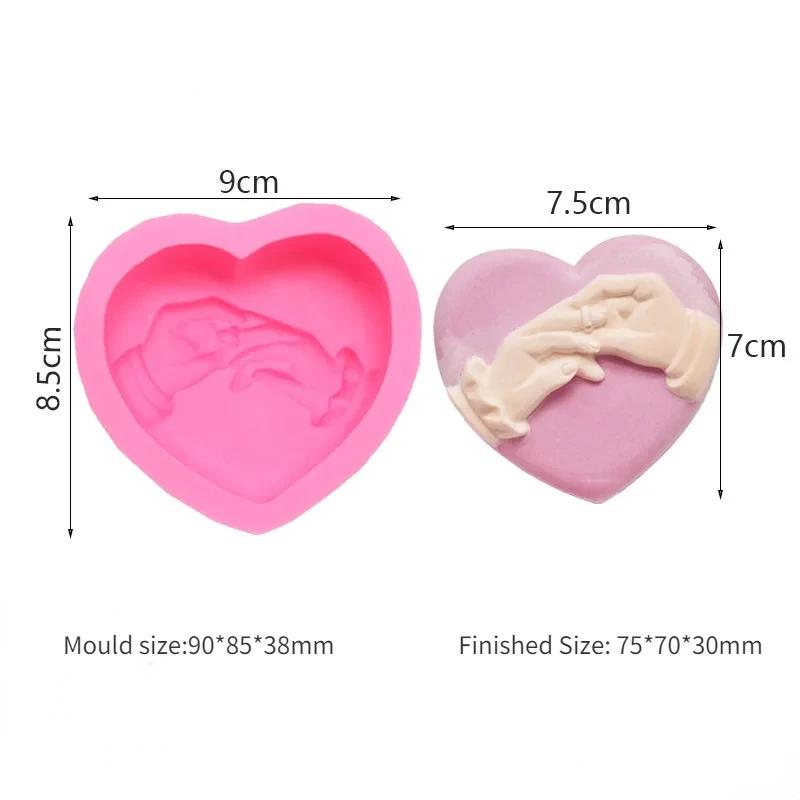 

Рука в руці з формою для кільця-серця Серце кохання Троянди Зроби сам Подарунок на День святого Валентина для дівчат Подарунок для пропозиції Форма для торта світло-жовтого кольору