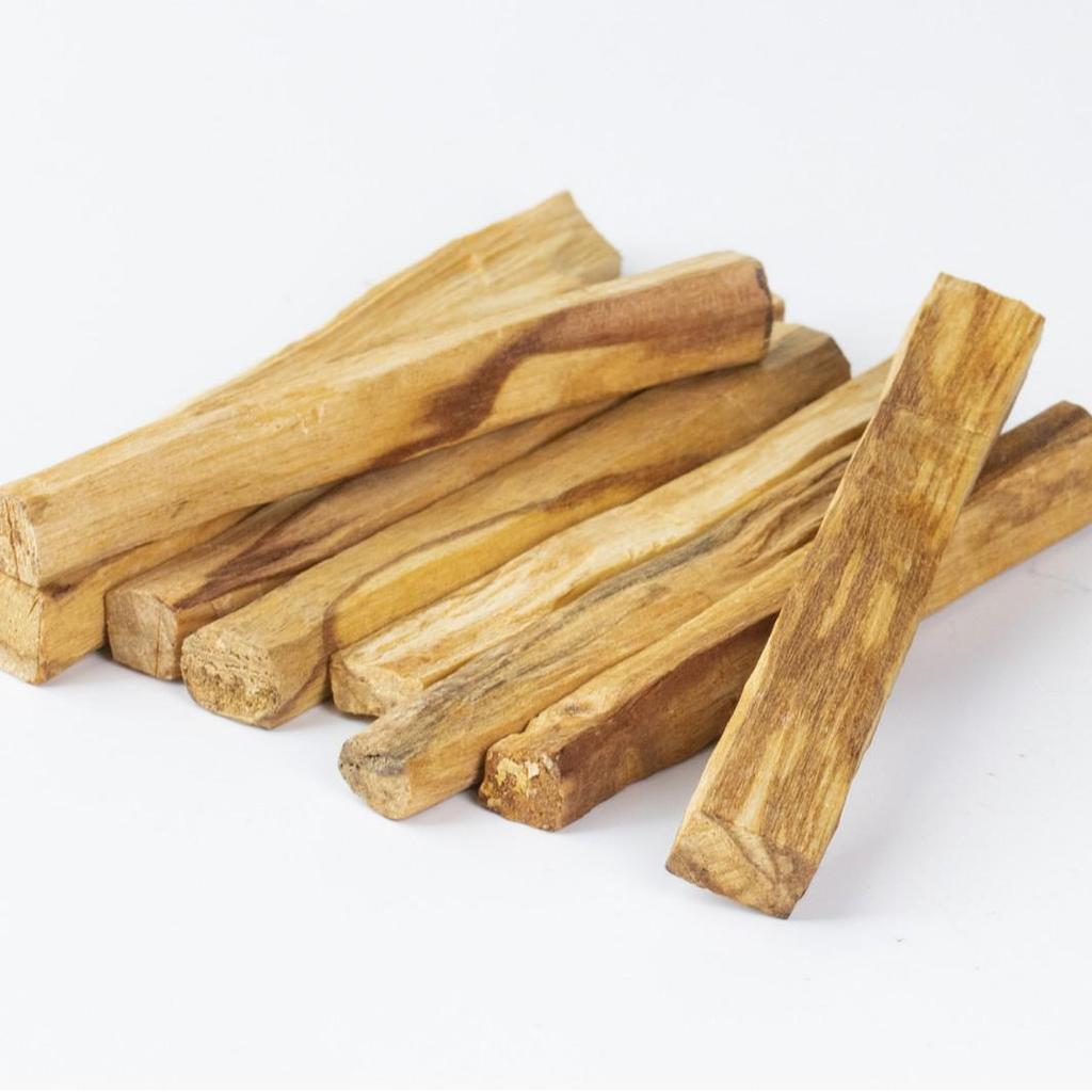 Peruvian Palo Santo Sticks: High Oil Content for Aromatherapy, Space Purification, and Yoga Studios