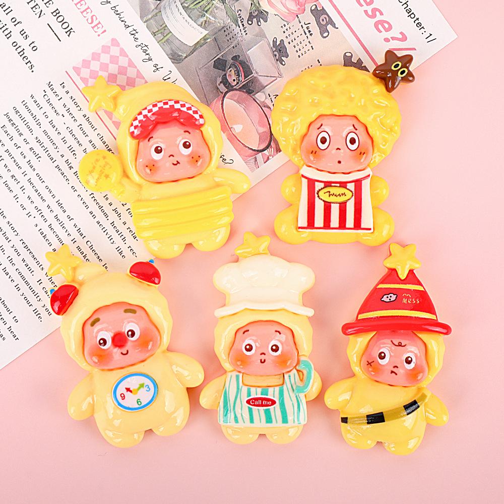 Starman Resin Keychain Pendant: Handmade Cartoon Cream Glue Car Ornament & DIY Jewelry Accessory