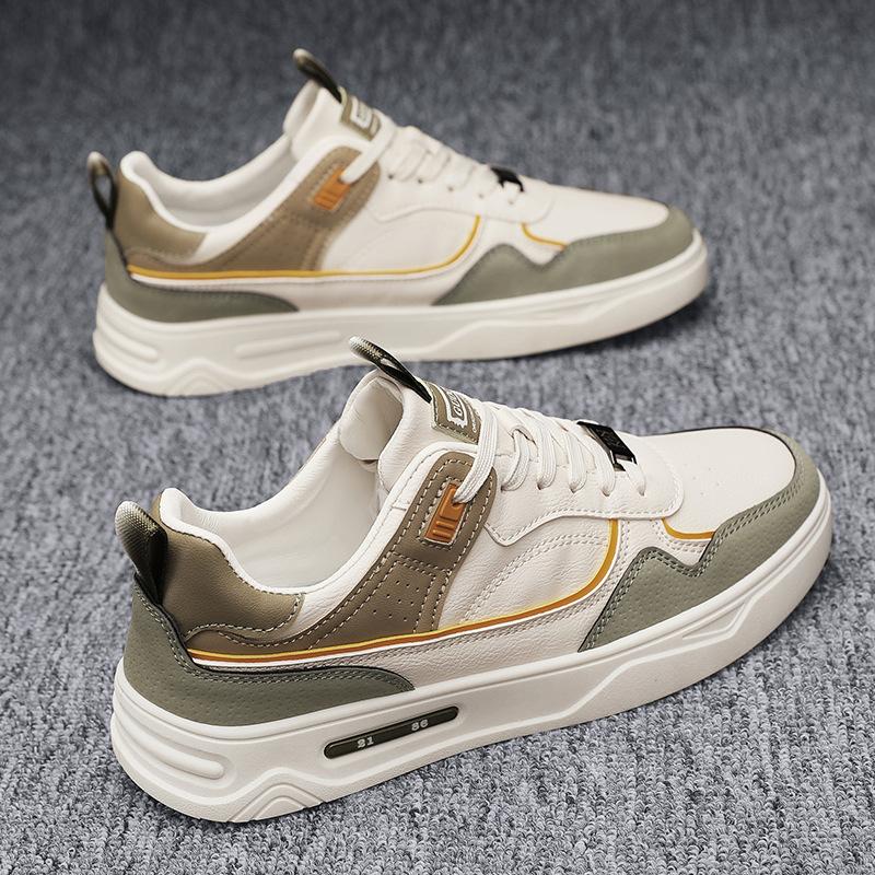 Nuove Scarpe Casual in Pelle da Uomo Autunno 2024 Moda Fresche Patchwork Bianche Piatte Scarpe da Skateboard Uomo Sneakers in Pelle