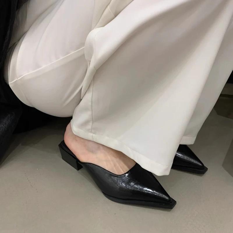 

Летние новые тапочки на среднем каблуке, закрытый носок, уличные мюли, повседневные туфли-лодочки, уличные женские сандалии, полутапочки, мокасины, туфли 39 чёрный