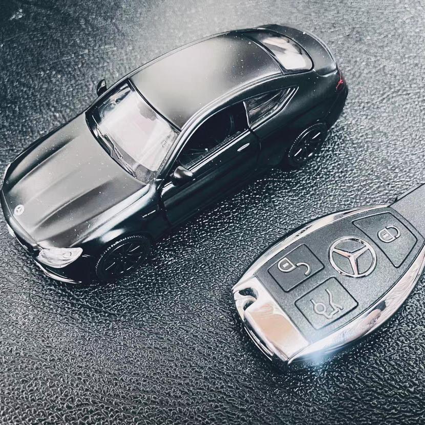 Mercedes Benz C63s AMG Coupe 5 Inch Metal Car Simulation Diecast & Toy Vehicle RMZ City 1:36 Alloy Model Gifts For Children