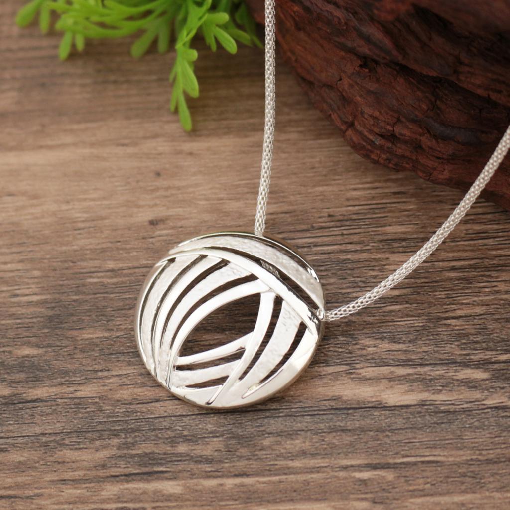 New Enamel Color Round Hollow Geometric Line Small Pendant, Women's Simple Irregular Line Necklace
