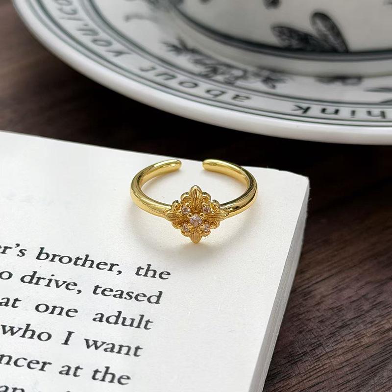 Nischen-Temperament Modisches Schlichtes Design Schmetterling Rose Perle Offener Ring Exquisiter Leichter Luxusring
