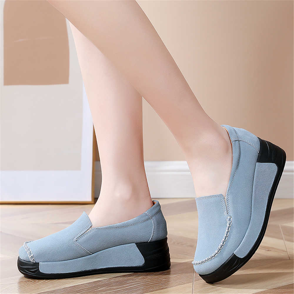 Fashion Tilting Mocassin Long Feet Shoes Ankle Boots Blue Women Boots Sneakers Sport Expensive Snackers Obuv Aestthic Hand Made