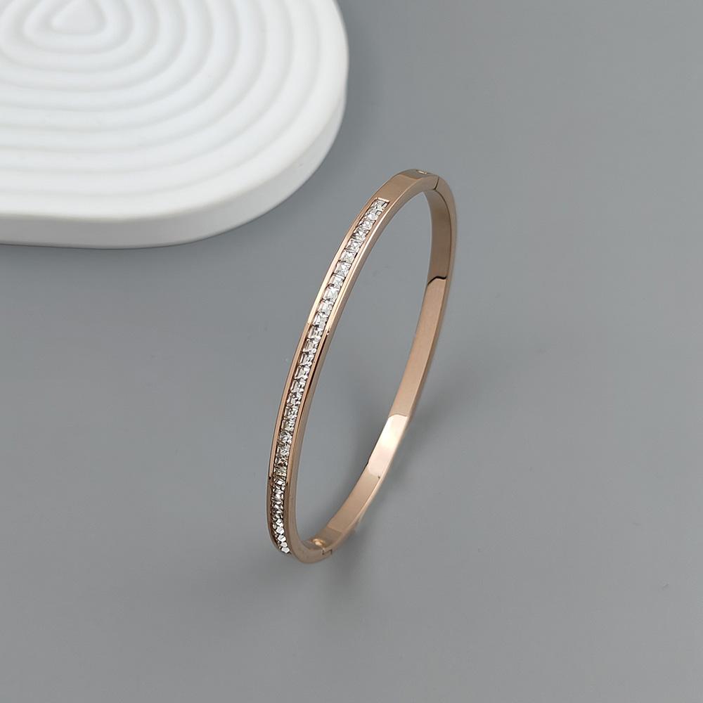 Classic Star Zircon Stainless Steel Gold-plated Women's Bracelet High Quality Waterproof Metal Bracelet Party Jewelry