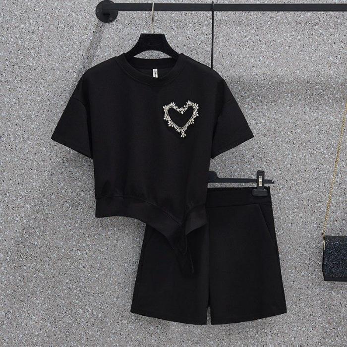 Beautiful Casual Sports Suit for Women In Summer, Fashionable Age-reducing Style, Short-sleeved Shorts, Two-piece Set, Fashionable