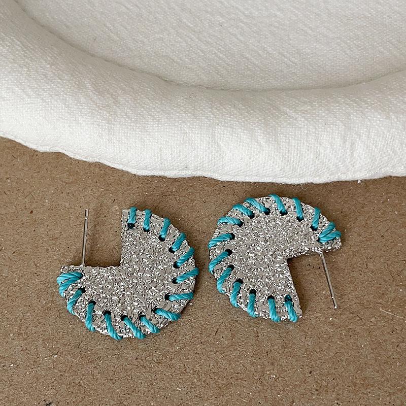 Exaggerated Round Metal Earrings Design Temperament Daily Fashion Ear Accessories