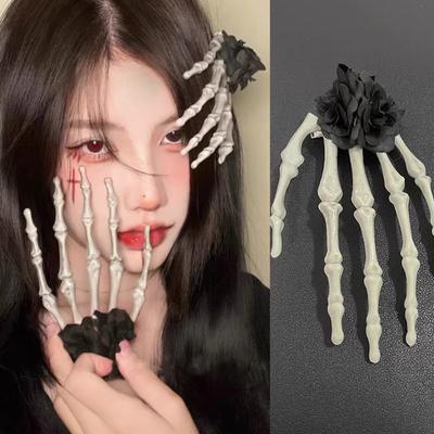 Skeleton Hand Hair Clip Gothic Barrette with Faux Roses Punk Style Hair Accessories for Halloween Themed Party Dress-up
