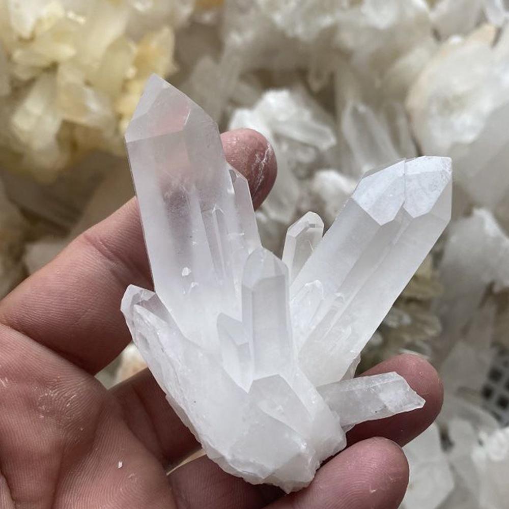 Natural Beautiful White Crystal Cluster Clear Quartz Raw Ore Healing Crystals Point Mineral Specimen Home Decor Crafts Ornaments 20-30g